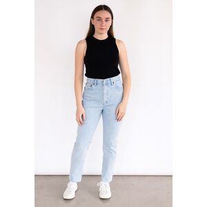 Abercrombie & Fitch The 90’s Straight ultra High Rise light wash 29/8L #760